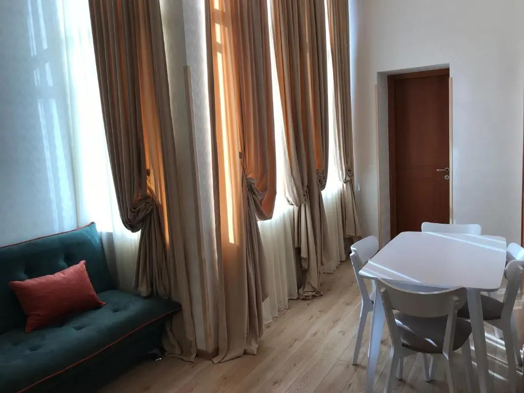 Full Comfort Apartment on Aghmashenebeli