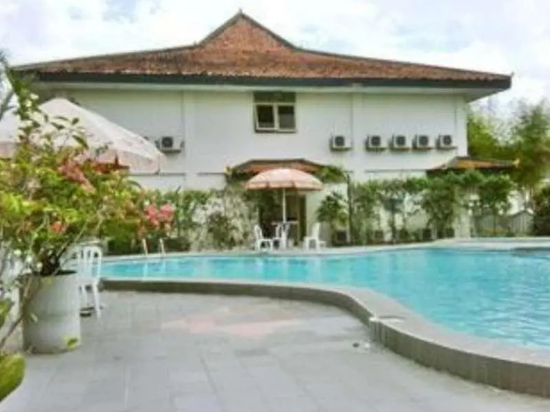Royal Brongto Hotel