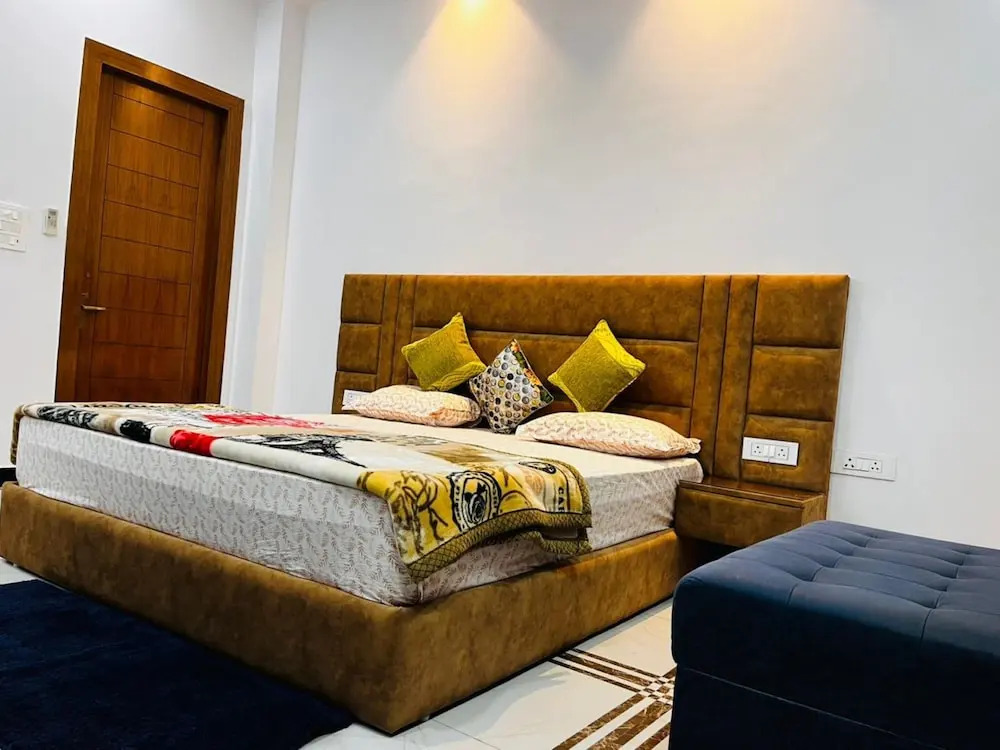 Groomgo The Grand Mansion Noida