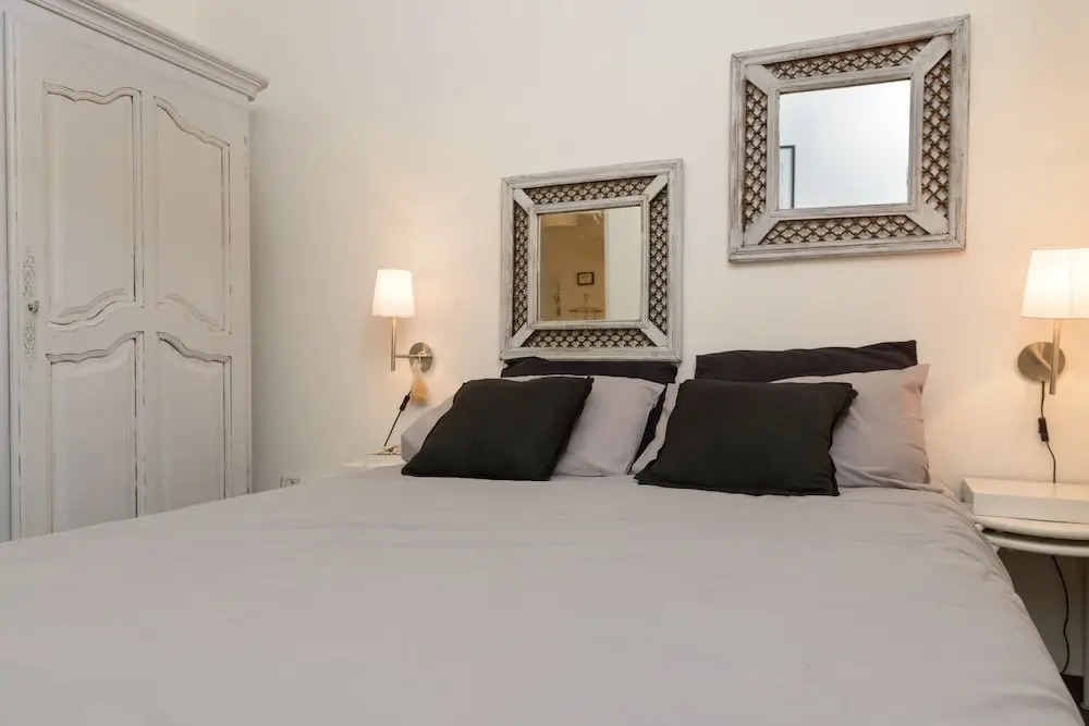 Ben Yehuda - Bograshov 1 BR with Terrace