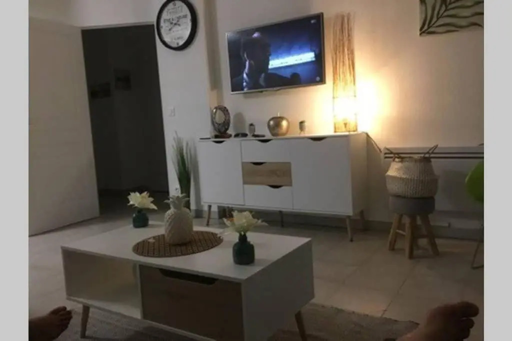 Appartement Juan-les-Pins antibes piscine et mer a 200m