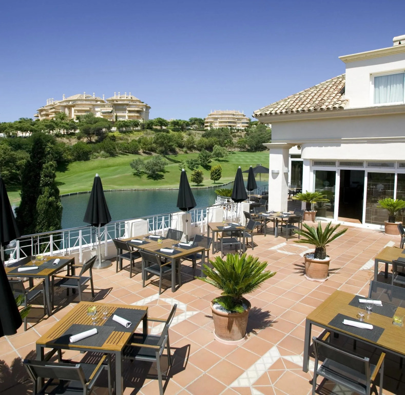 Elviria Hills Living