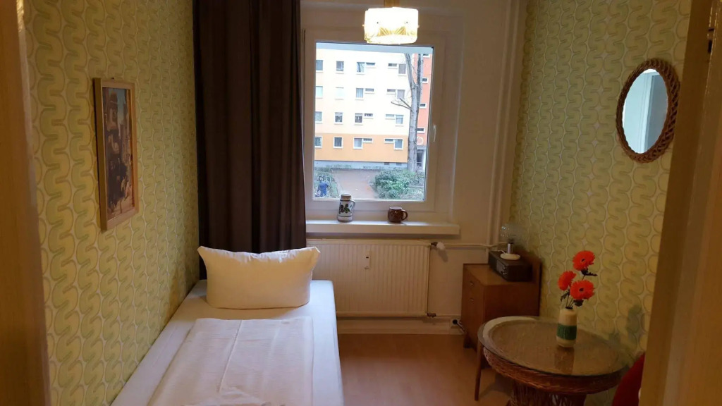 OSTEL - Das DDR Hostel