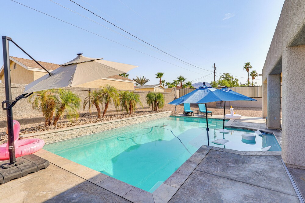 Pet-friendly LHC Home w/ Temp-controlled Pool!