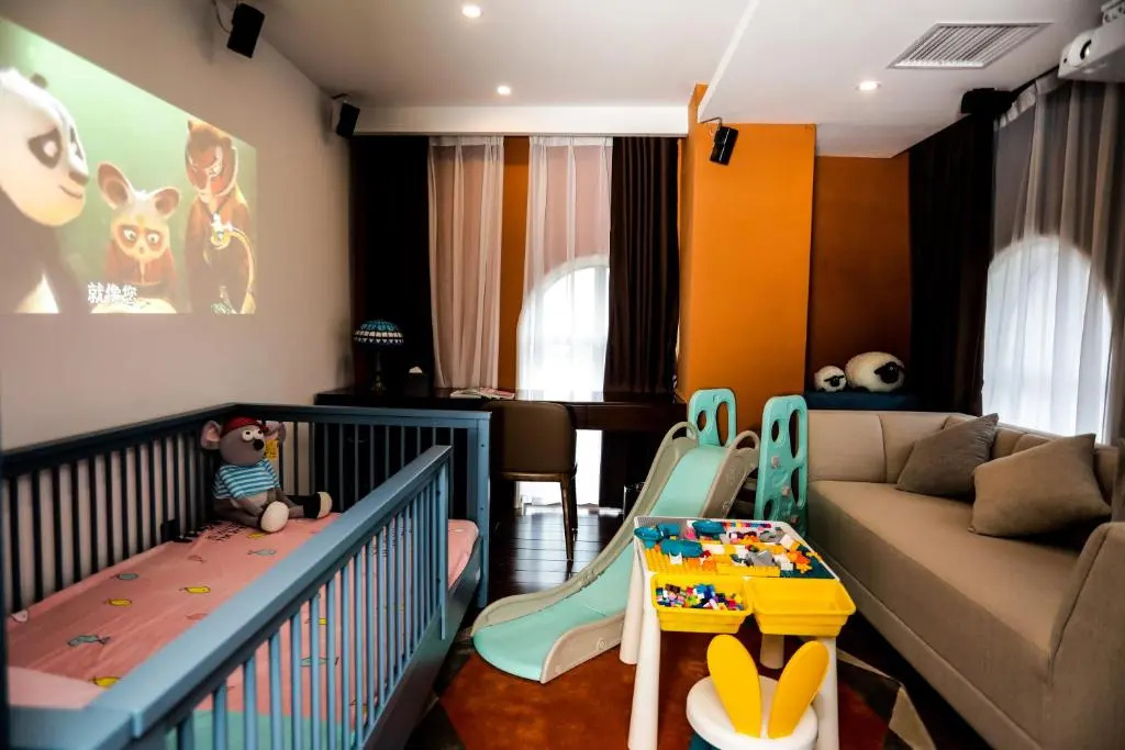 ROY Sean Castle Resort Inn-Zhangjiajie Tianmenshan Cableway Branch
