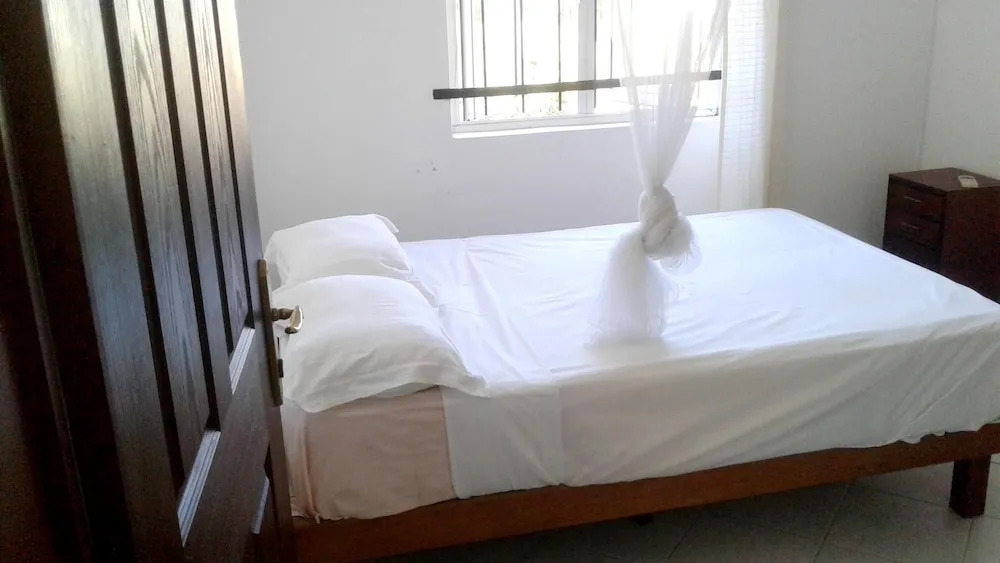 House With 2 Bedrooms in Trou aux Biches, With Wonderful sea View, Fur