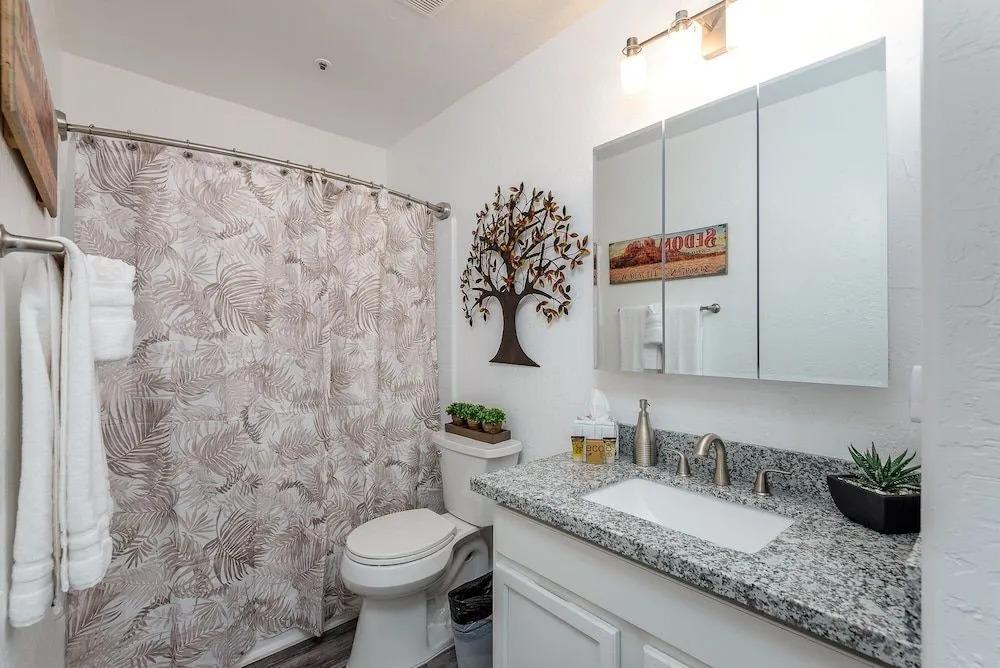 Villa Allison 2 Bedroom Condo by RedAwning