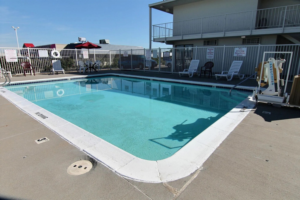 Motel 6-Bismarck, ND