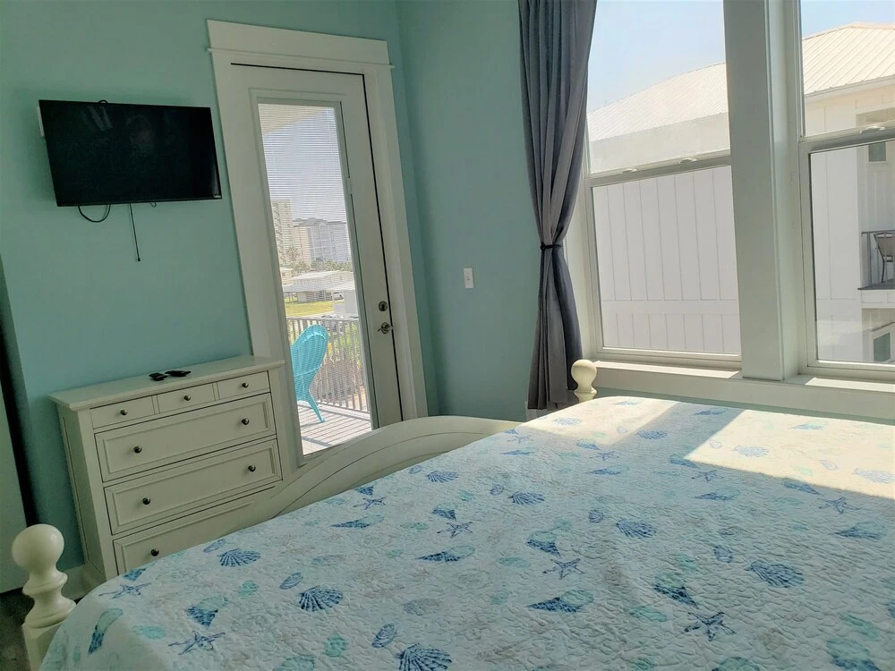 Eastside Cottage F 2 Bedrooms 3 Bathrooms Cottage