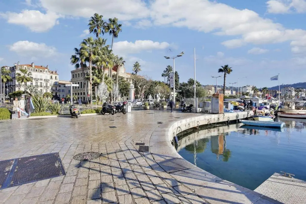Cozy Studio on Bd Croisette-AC- BeachesCongress by Olidesi