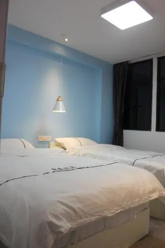 Salad Days Hostel