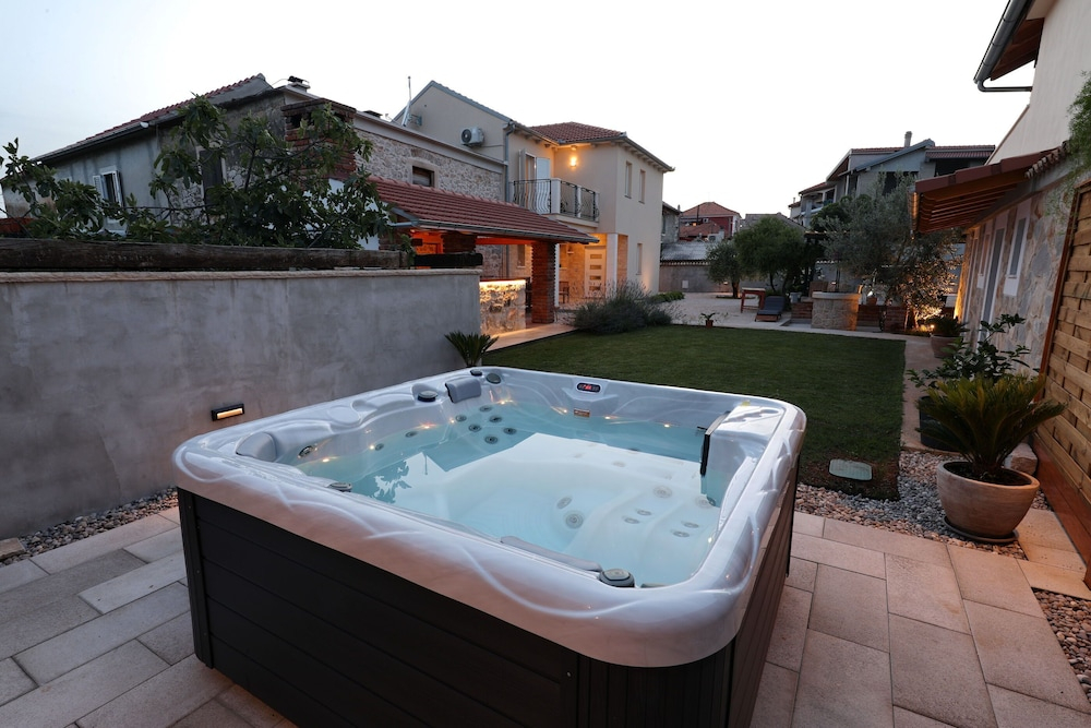 House Bona