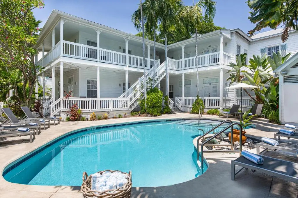 Paradise Inn