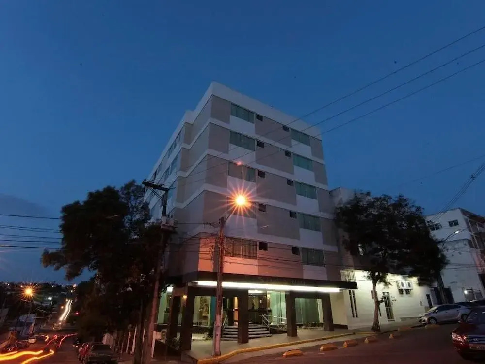 Hotel Serrano
