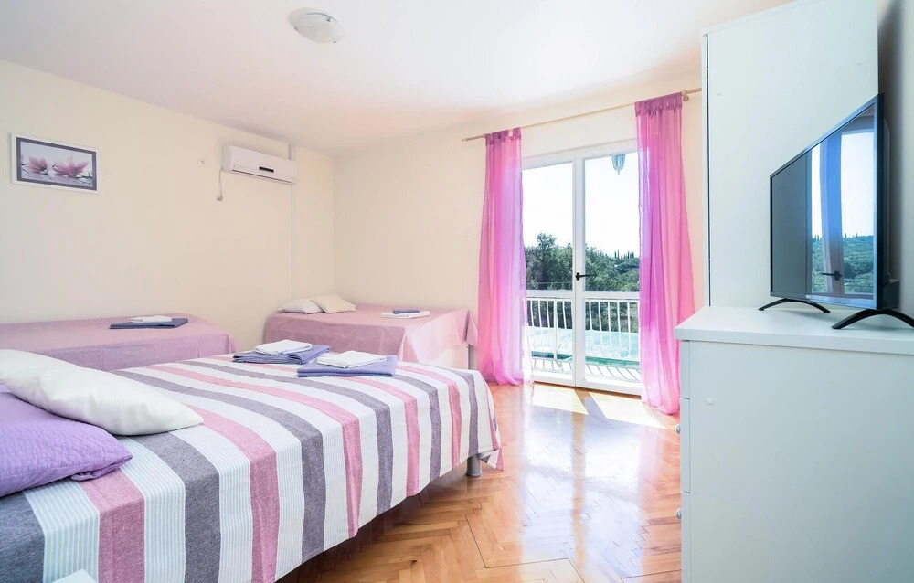 Stunning Apartment in Vitaljina With 3 Bedrooms, Wifi and Outdoor Swimming Pool
