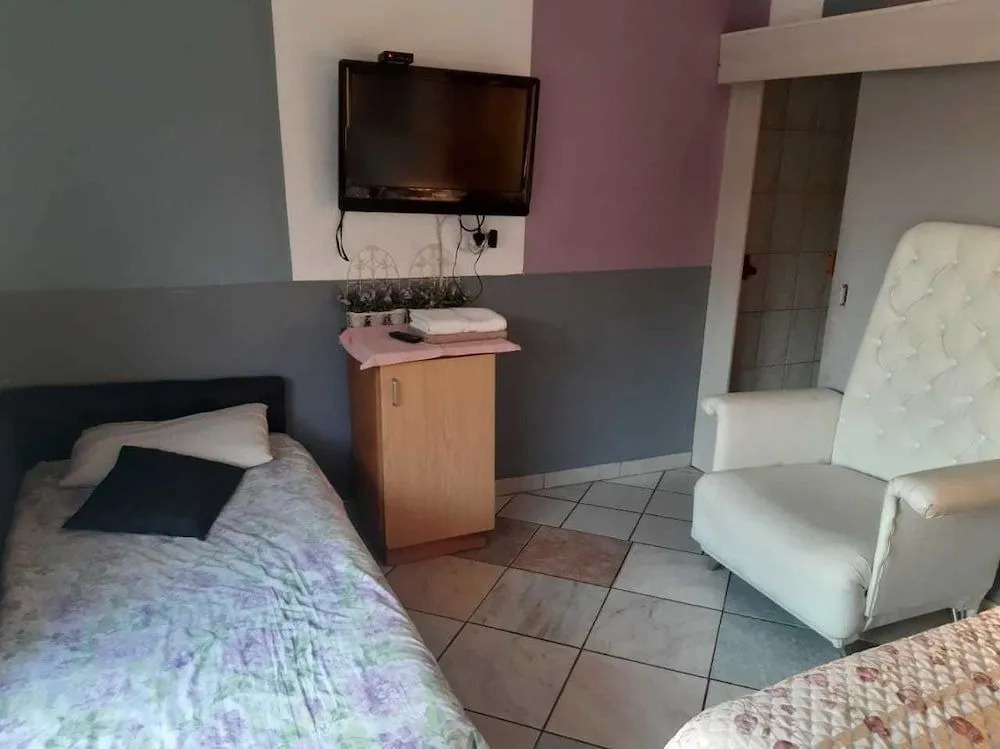 siyabonga guest house