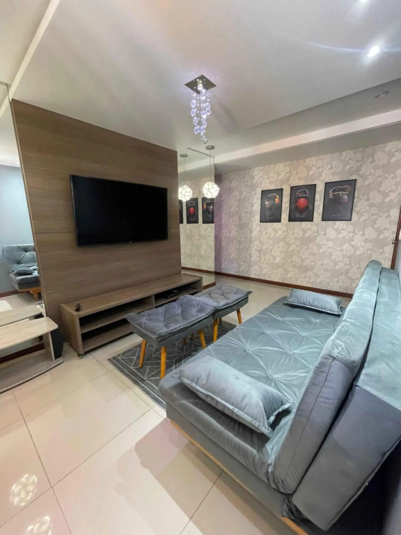 Apartamento c/estacionamento, próximo ao Shopping