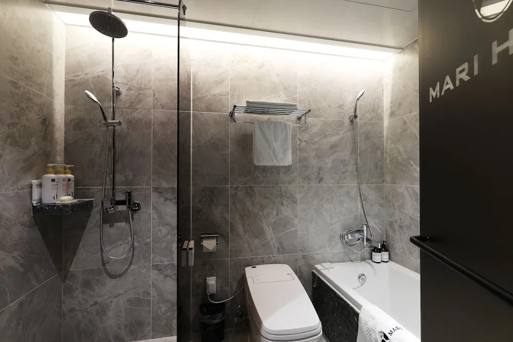 Mari Hotel