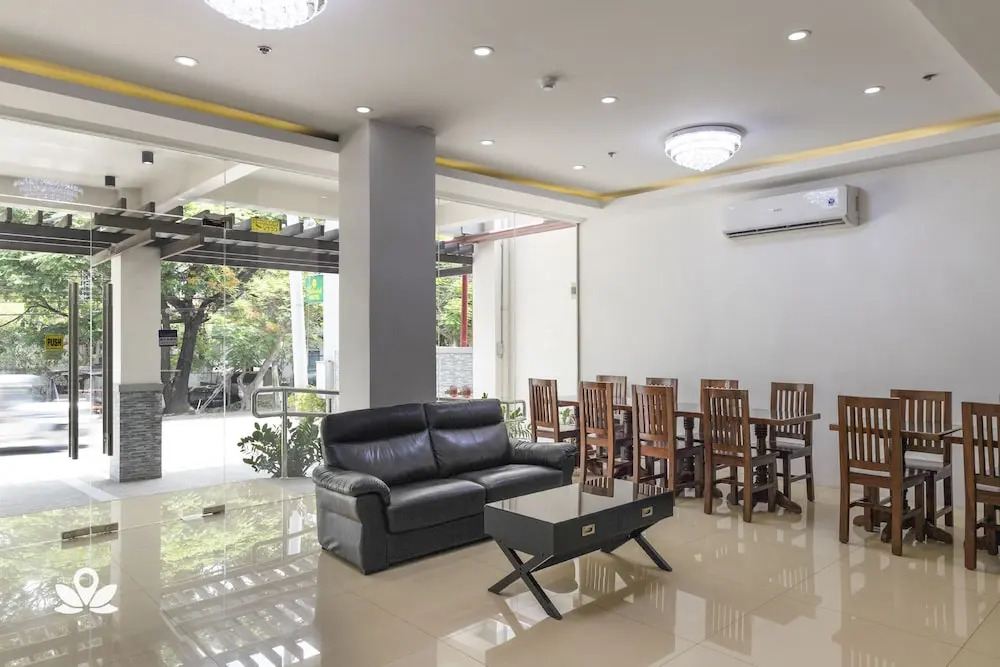 Yellowbell Hotel
