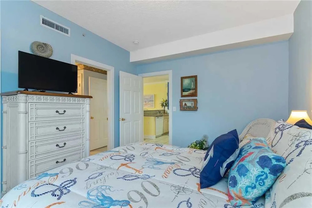 Twin Palms 405 - Two Bedroom Condo