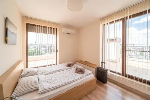 Apartments Dom Izgrev