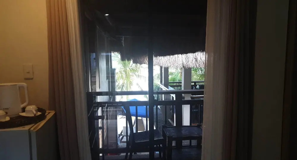 birdwatchers beachfront hotel panglao