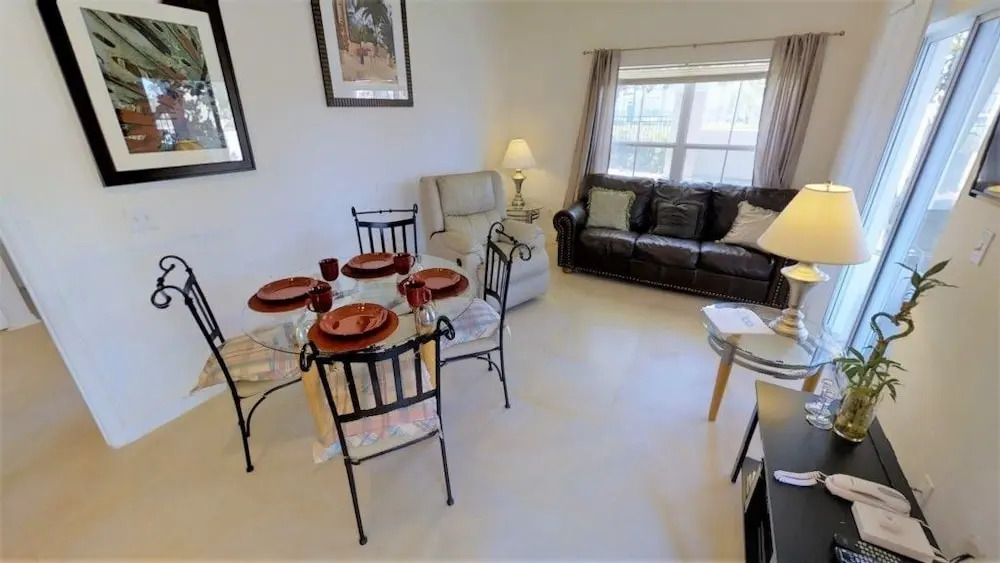 Venetian Bay 2250 - Four Bedroom Townhome