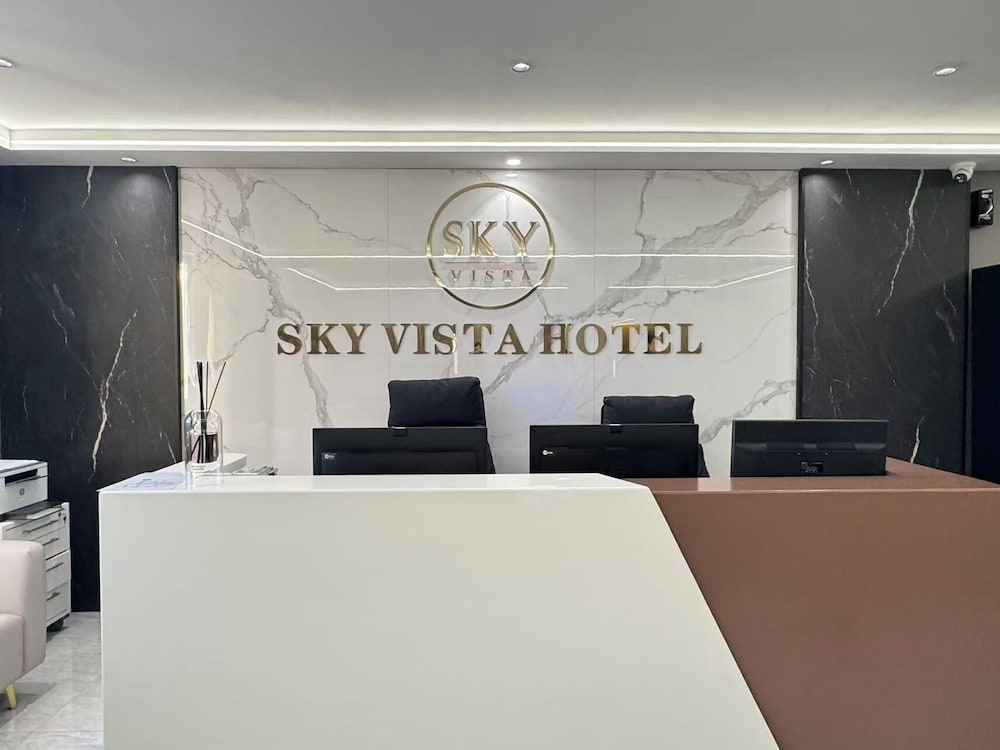 Sky Vista Hotel