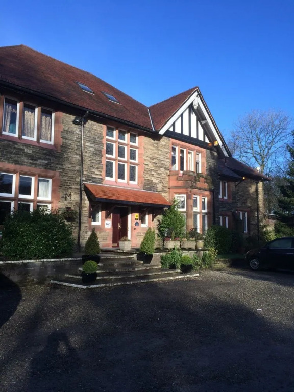 Springbank Manor