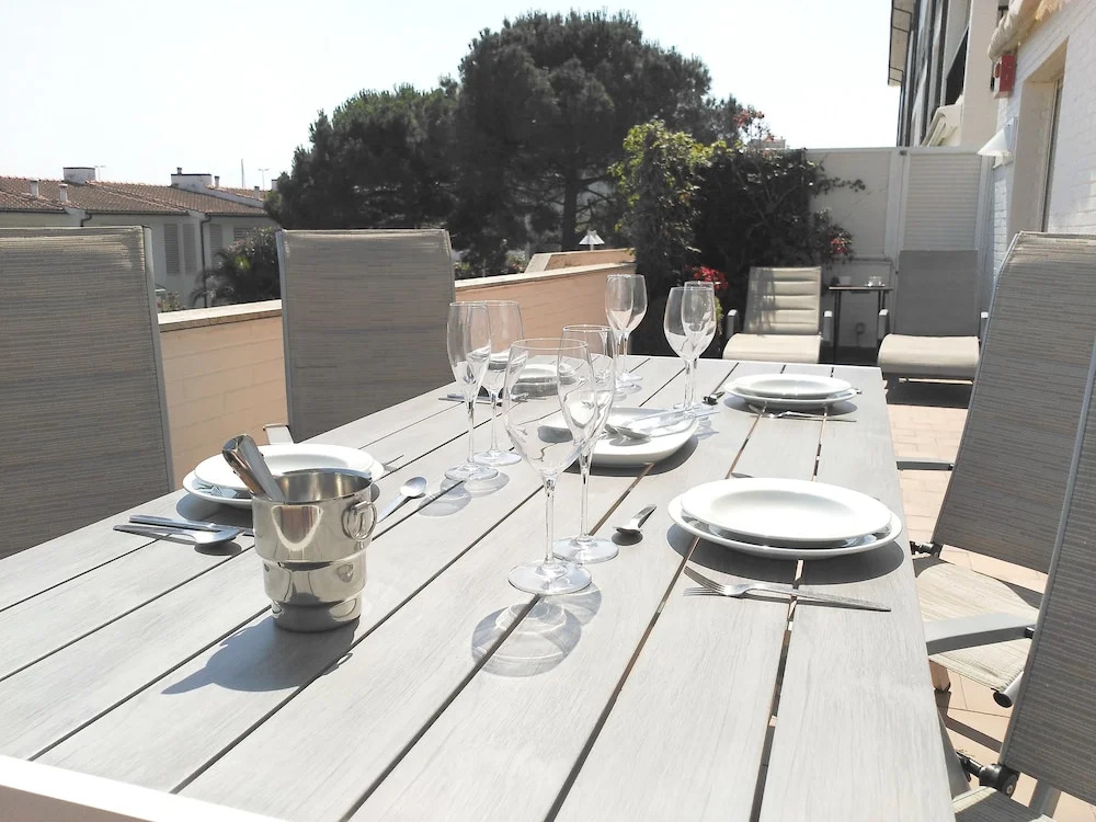 A&A Brothers -Boutique Suites Apartments