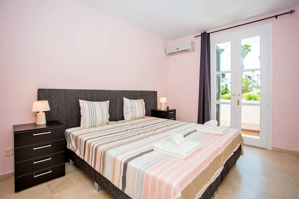 Fantastic Beachside 3 bedroom apartment