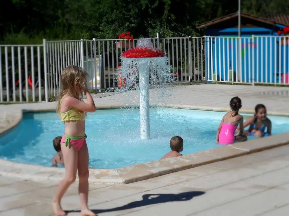 Camping le Repaire - Les Chalets