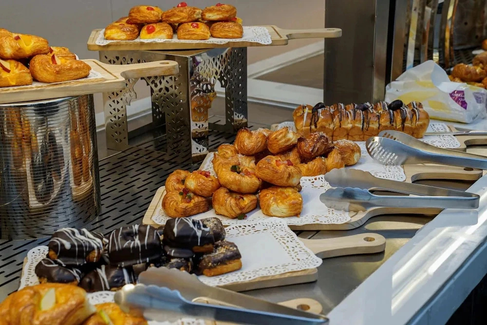 Best Western Plus Danat Almansak Hotel