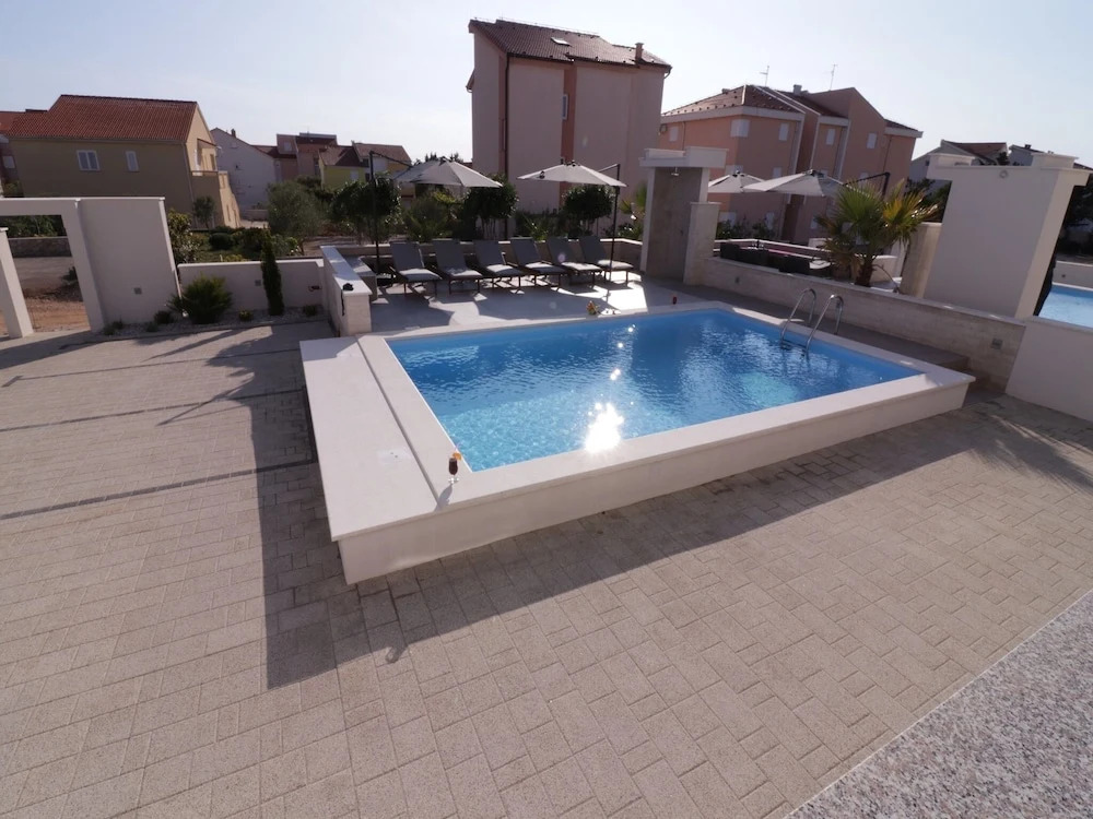Apartments & Rooms Danivan Pool Villas - Off site breakfast available