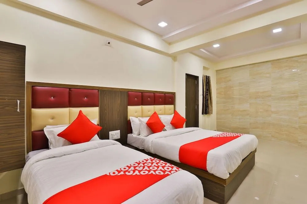 Oyo 23615 Sparsh Inn