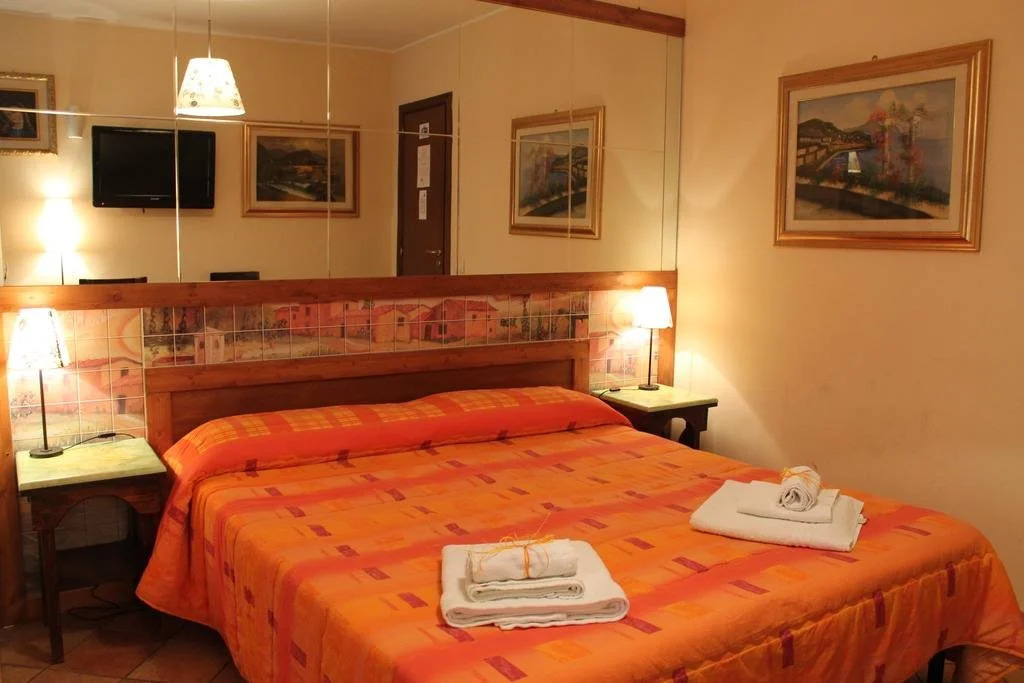 Bed  Breakfast Smile