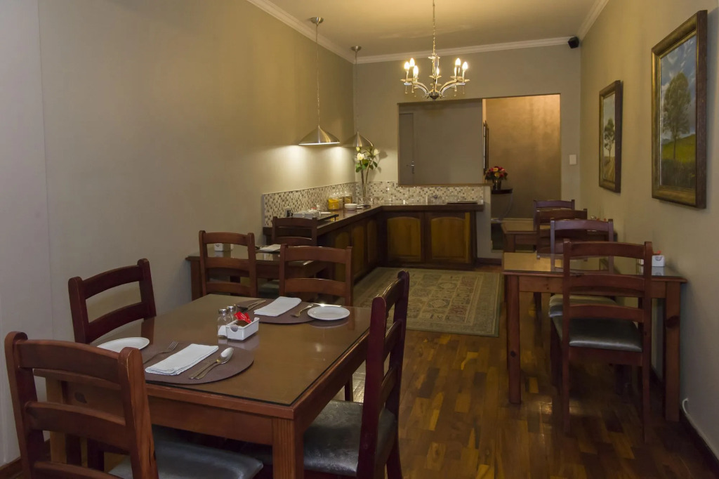Bayswater Lodge