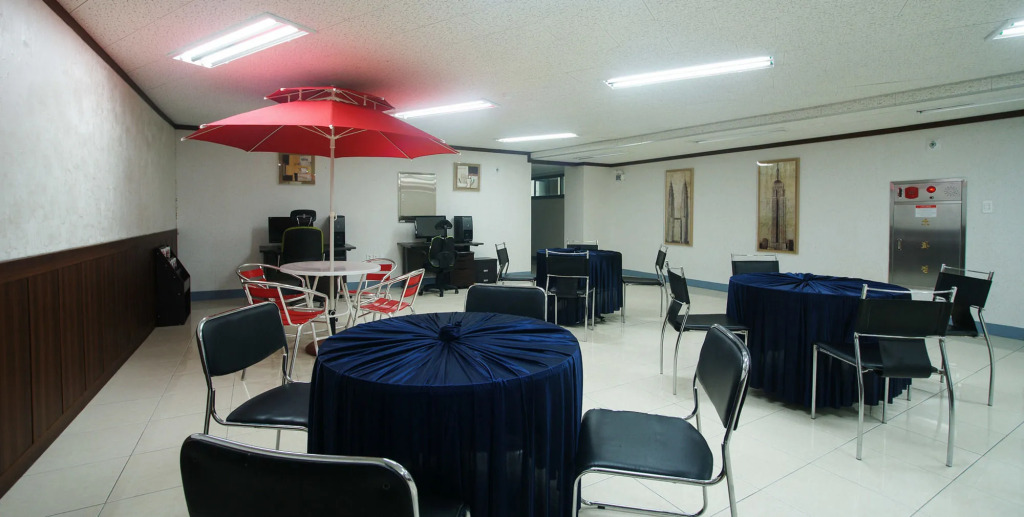 Joy Hotel