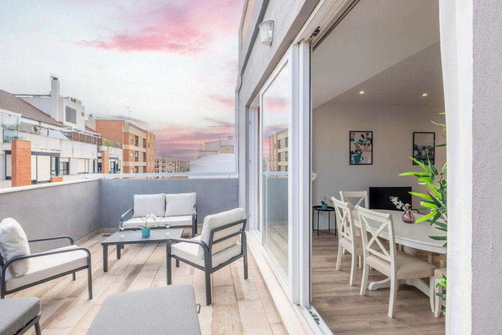 Brand New, Specious Penthouse W, Private Terrace
