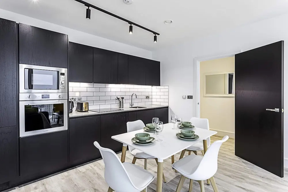 Icon Tower Flat IV
