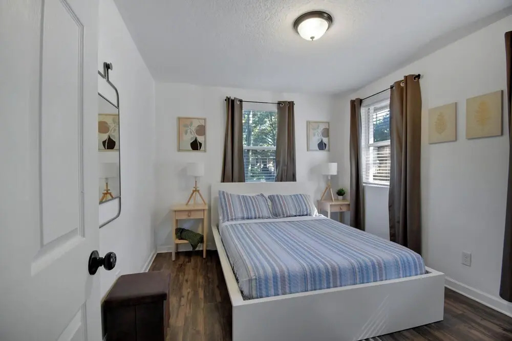 Downtown Jacksonville Retreat Pet-friendly With Hot Tub & Backyard Oasis