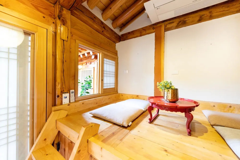Open Real Luxury Korean Hanok