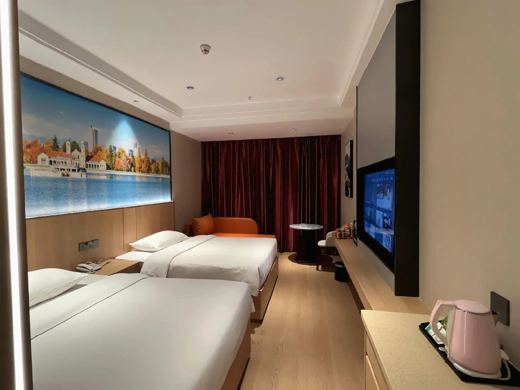 Huifeng Hotel