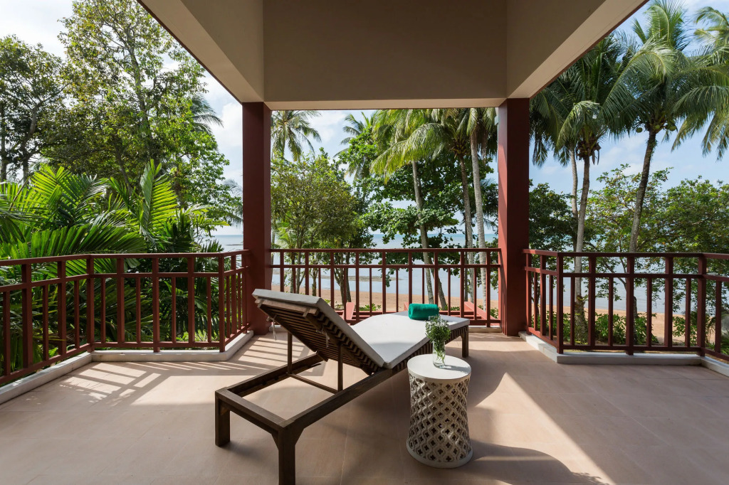 Amatapura Beachfront Villa 15, SHA Certified