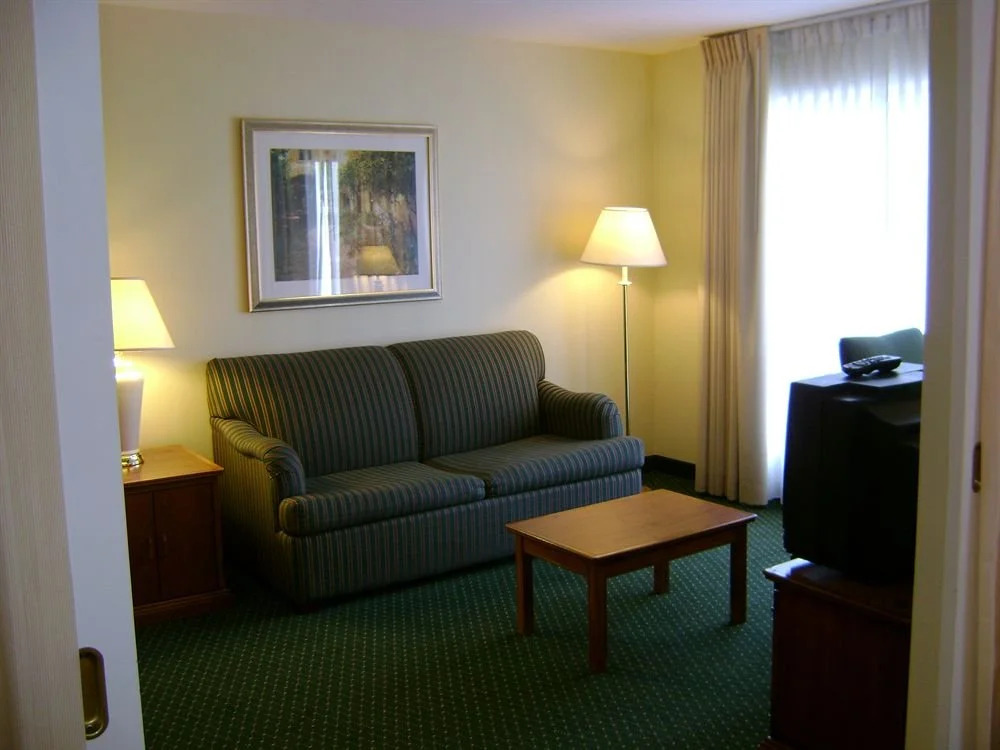 Hawthorn Suites By Wyndham