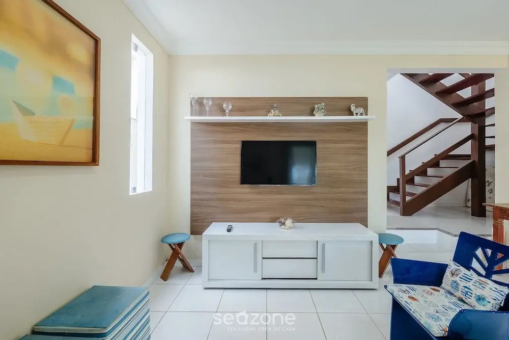 Spacious House w/ Pool in Guarajuba Cag0003