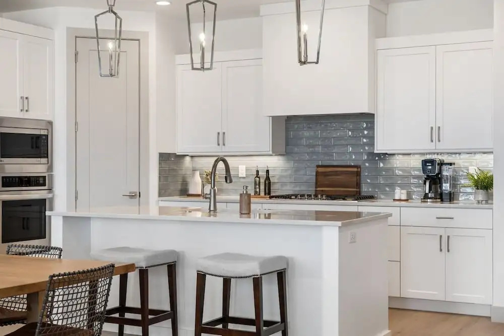 Lagoon Vibes 4 Bedroom Townhouse