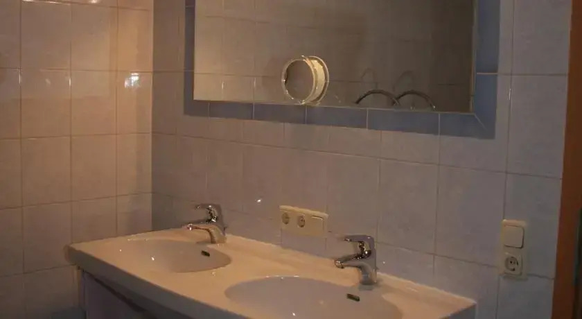 Haus Lutea