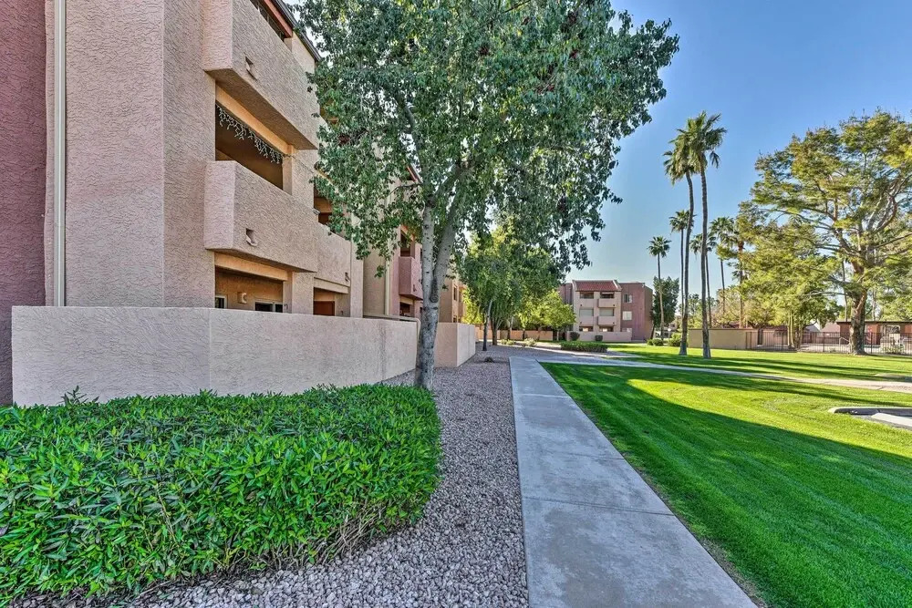 Modern Mesa Apt w/ Pool Access: Walk to Sloan Park