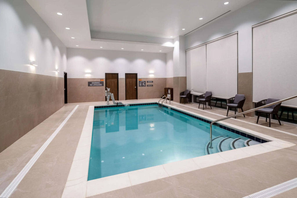 La Quinta Inn & Suites by Wyndham Nashville Downtown Stadium